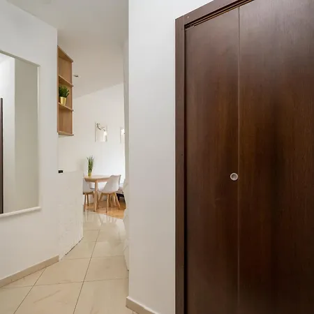 Appartement Plac Unii Lubelskiej Comfort Studio Warschau